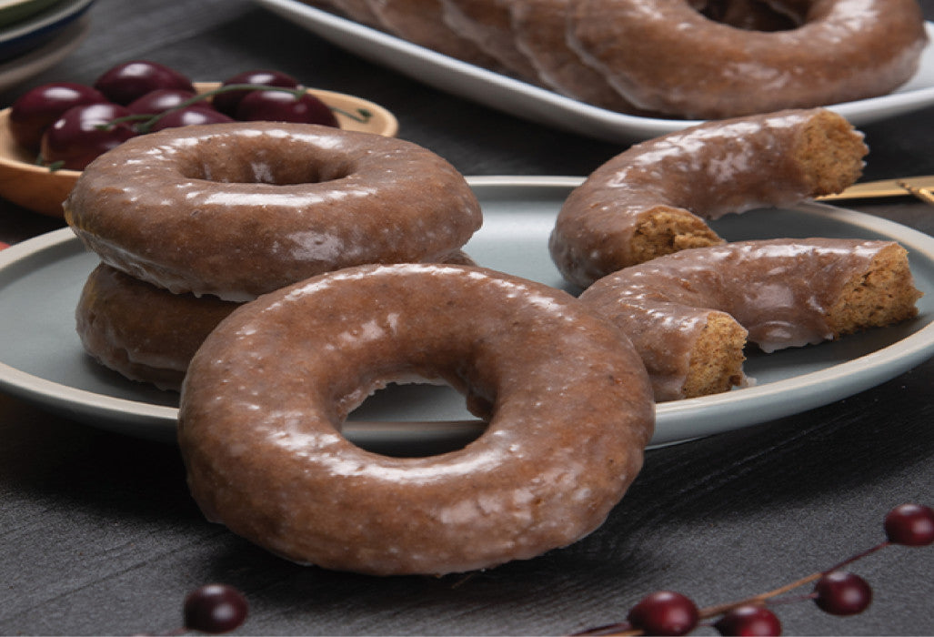 Pumpkin Spice Glazed Donuts